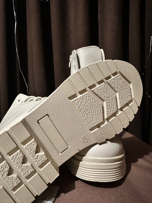 Дамски боти с връзки