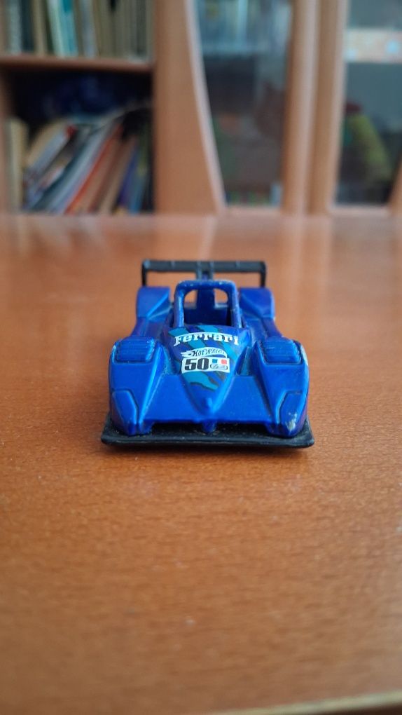 Hot wheels: Ferrari