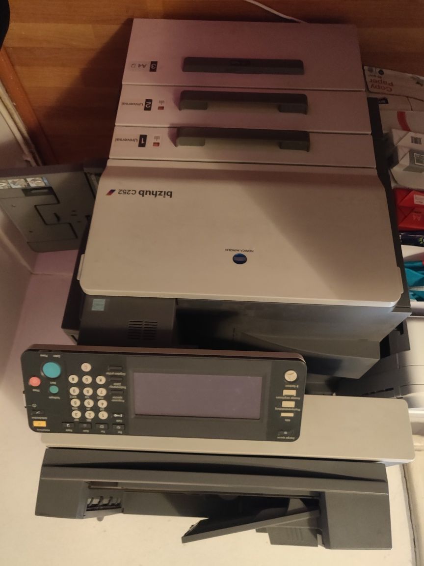 Konica Minolta bizhub c252 - reparabilă