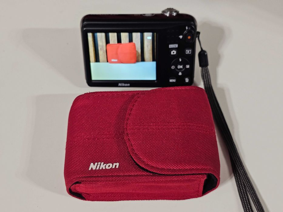 Aparat foto pe film Nikon Coolpix L29 16.1 Mp 5xZoom Y2K