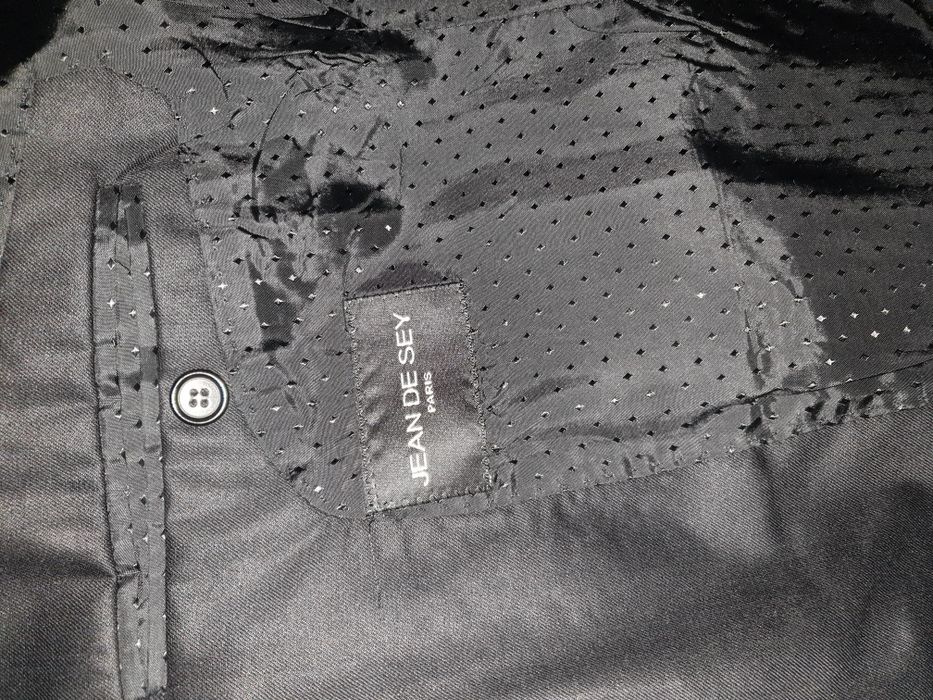 Costum barbat culoare neagra Jean de Sey Paris , mar. 56