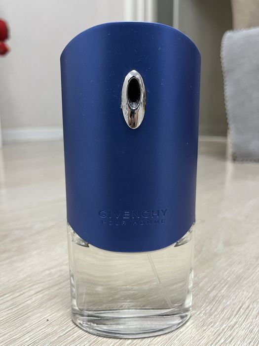 Продам парфюм Givenchy pour houme