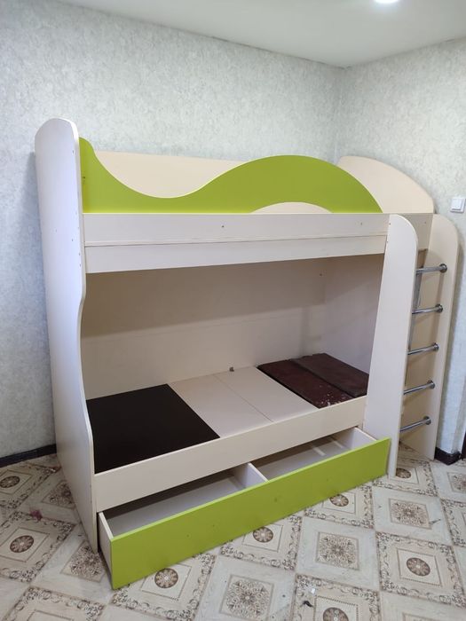 Продам духяросный кравать