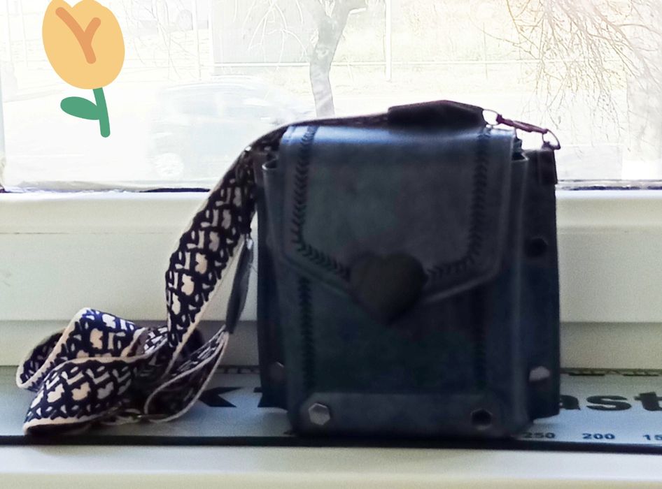 Сумочка женская, кожанная