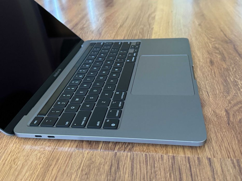 13.3' Apple MacBook Pro M2 2022 Space Grey  8GB RAM/256GB SSD/Бат 100%