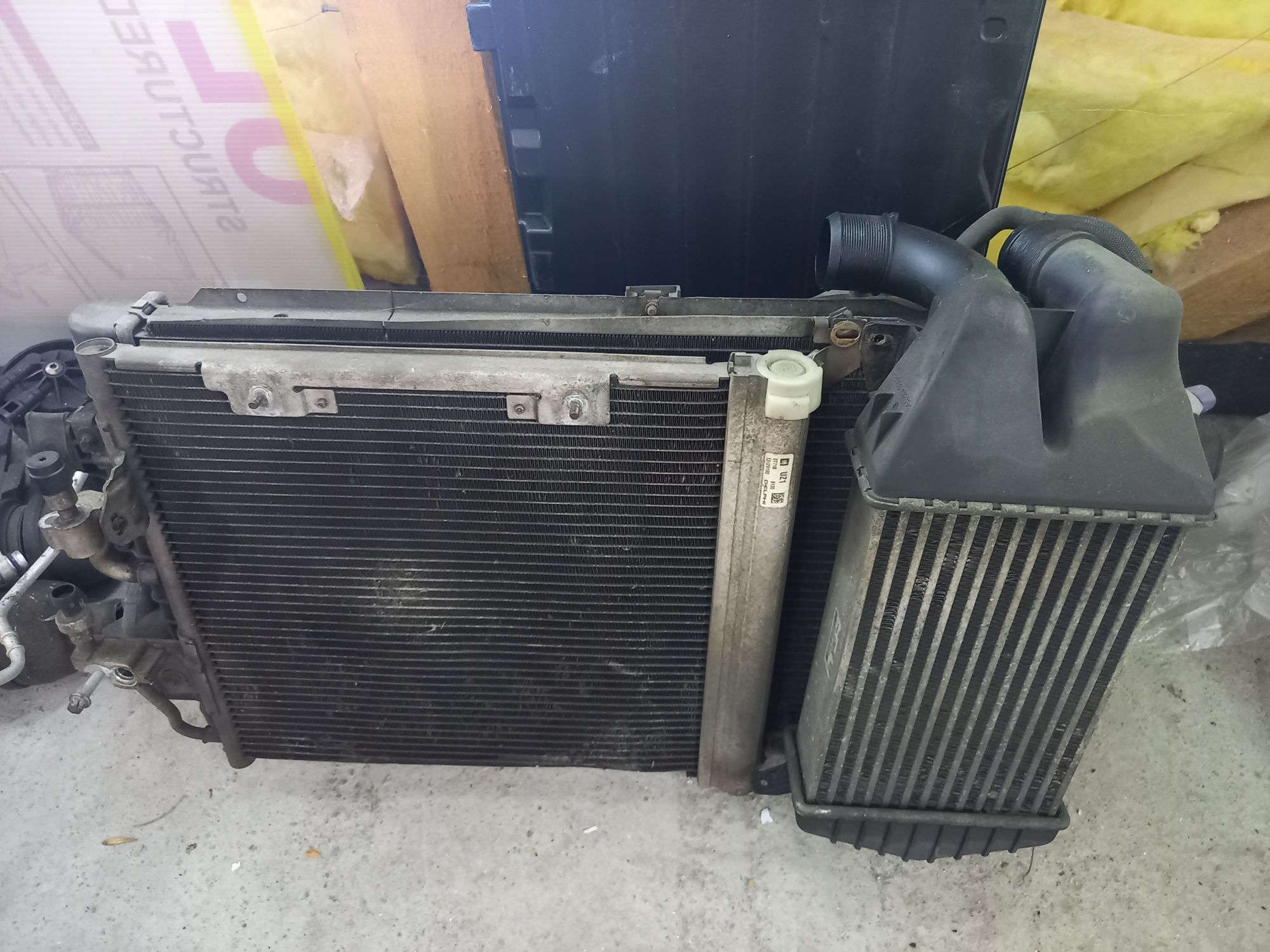 radiator apa electroventilator radiator ac conducte Opel Astra H 1.