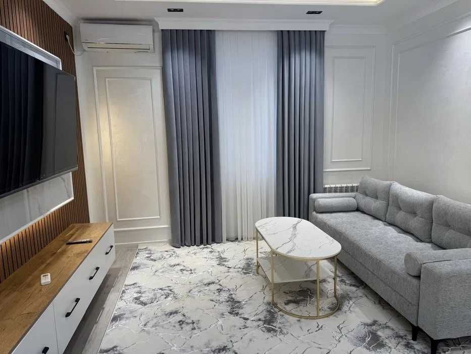 Comfortable & Ready-toMove-In Apartment for Rent! 2/3/9 Mirabad 827*