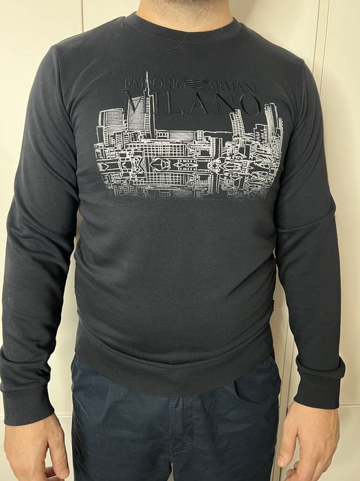 Блуза на Emporio Armani