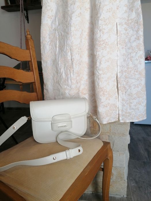 Рокля M Reserved