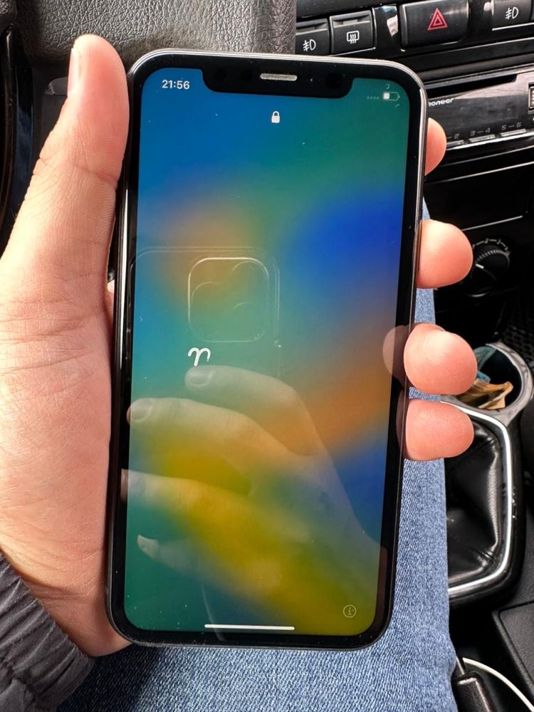 Iphone XR 64gb продам