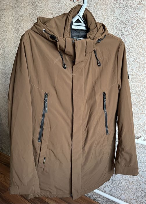 Демисезонная мужская куртка