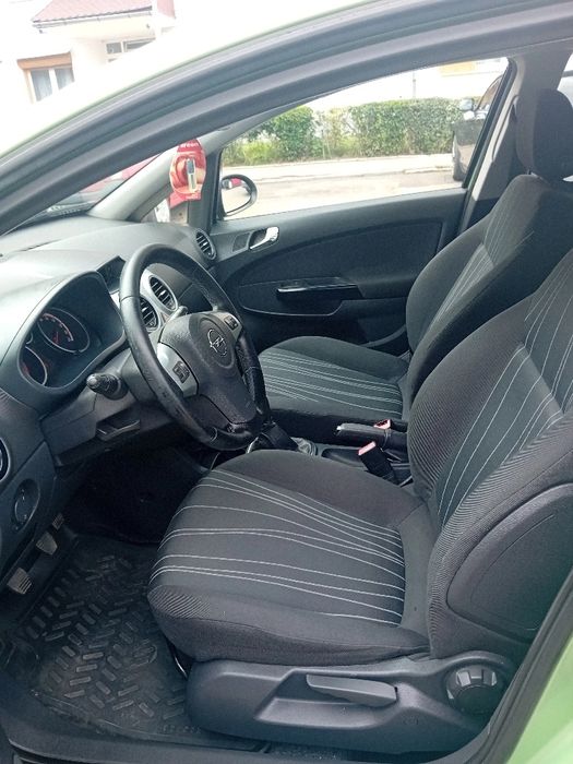 Opel Corsa 1.2 bine intretinuta