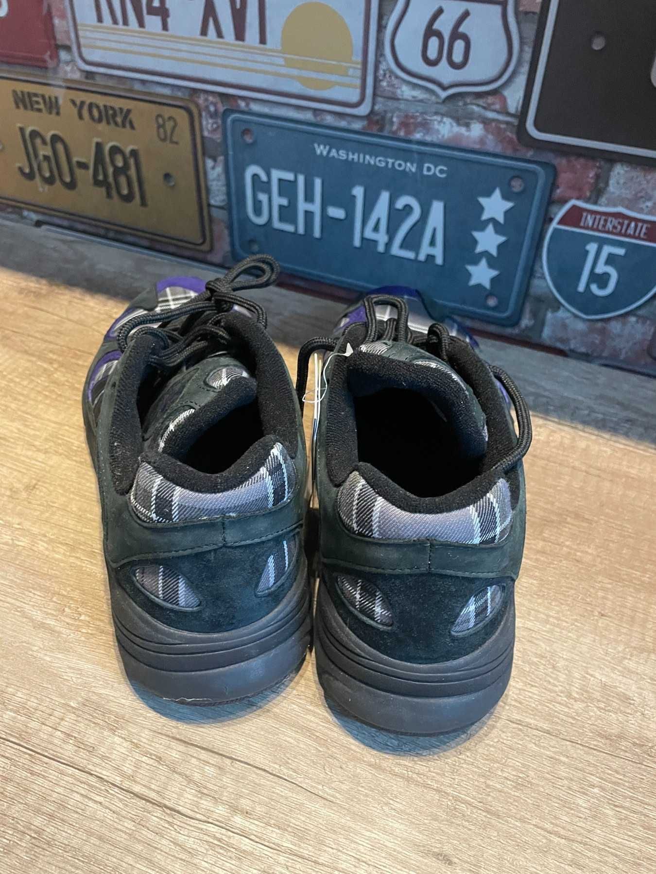 Чисто нови маратонки Adidas Yung-1 Plaid 44 2/3