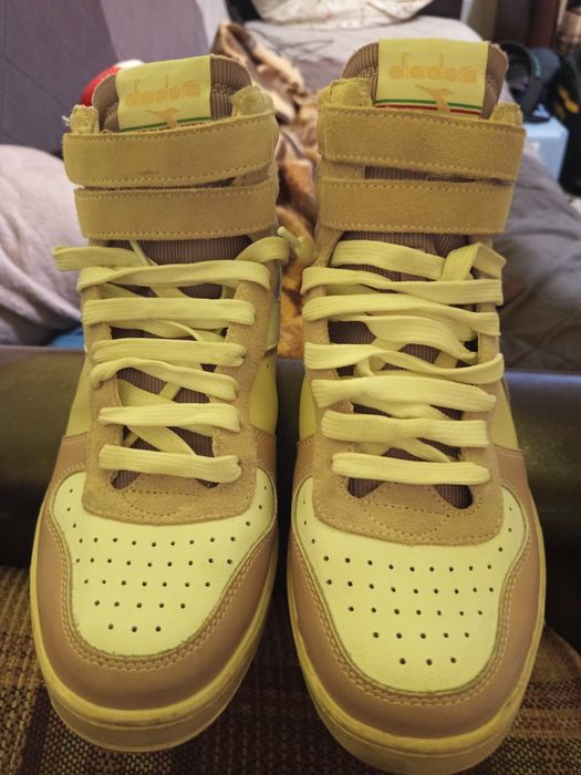 Vând ghete de piele marca Diadora Nr 41