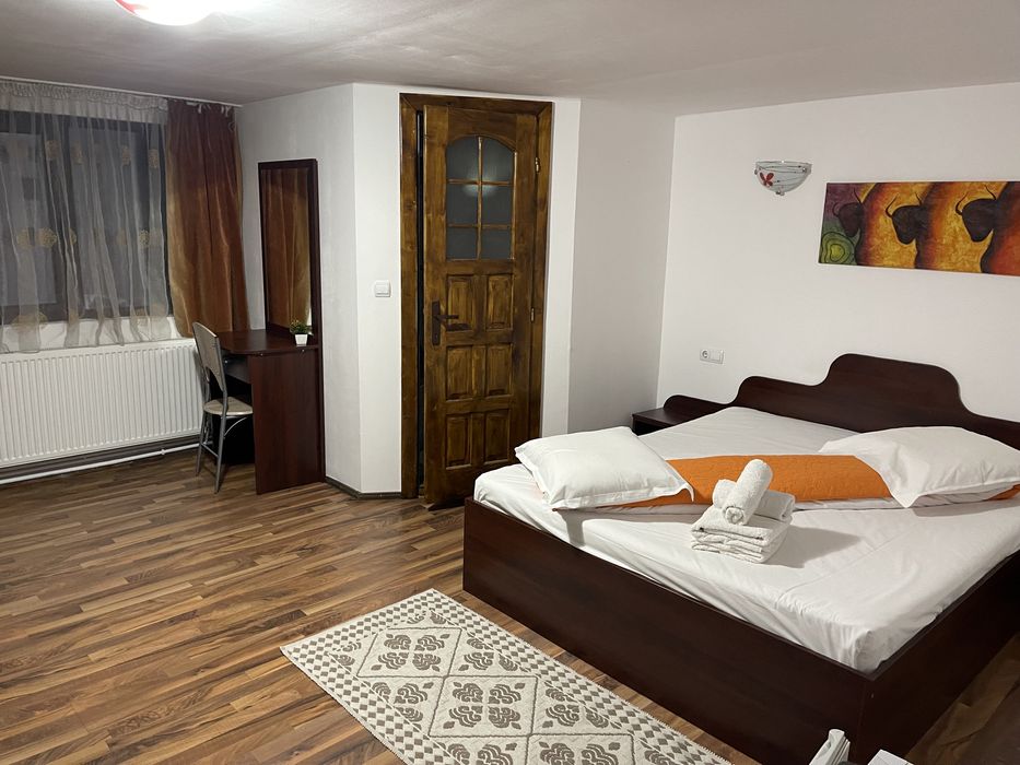 Cazare Moieciu de Sus ptr 4-5 pers- liber in weekend