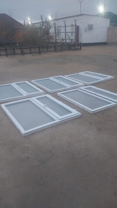 Пластик терезе сатылады