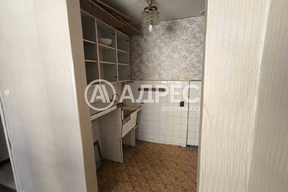 Южна гарсониера в централата част на гр. Разград