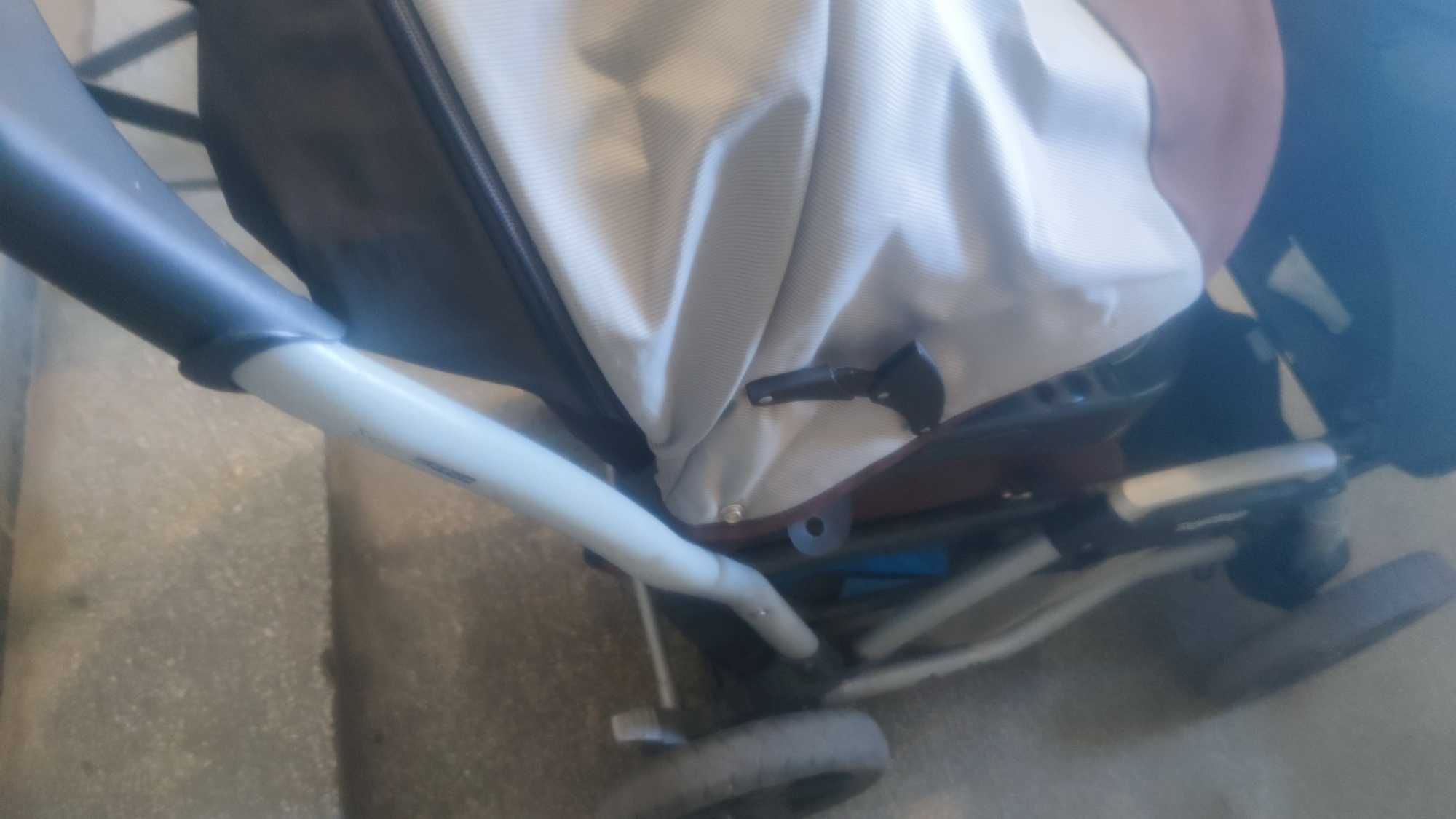 Количка за близнаци Peg Perego
