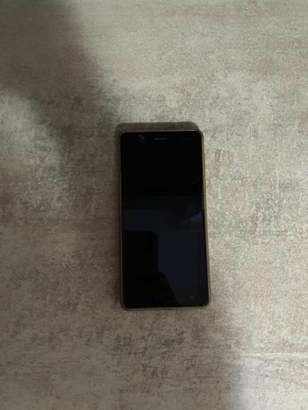 Vand 2 telefoane(En Gros/separat): 1 Huawei, 1 Nokia