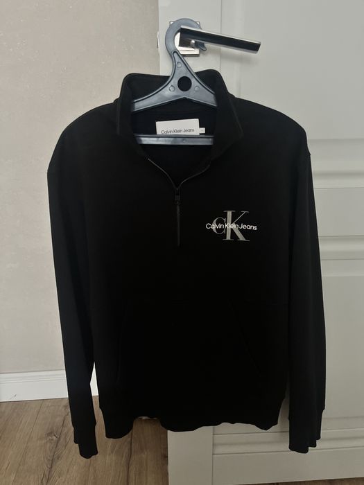 Calvin Klein полузамок