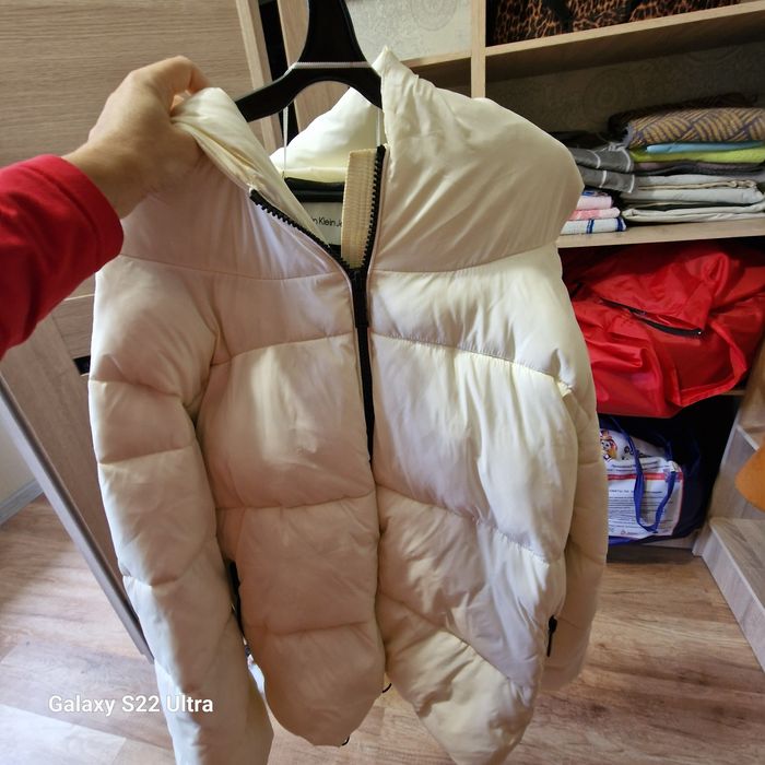 Продам куртку брендовая .Большой размер 2xl.Цена 30000.Не носили.
