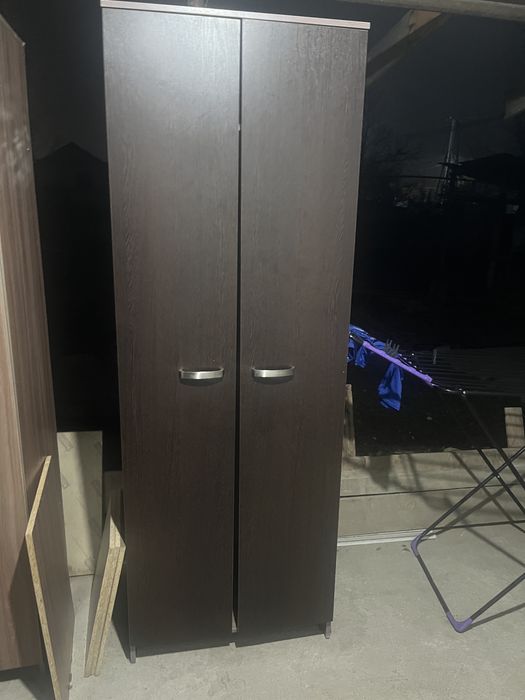 Продаю шкафы для спальни