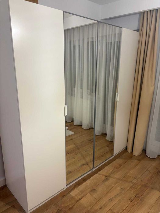Dulap IKEA PAX 200cm x 200cm