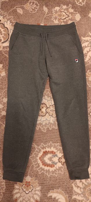Продам зимние фирменные спортивные брюки