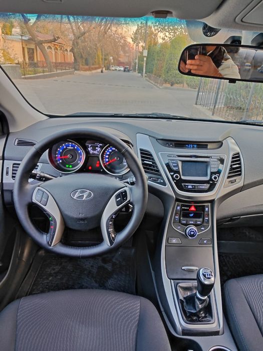 Hyundai elantra 2014 йил  127 000 пробег