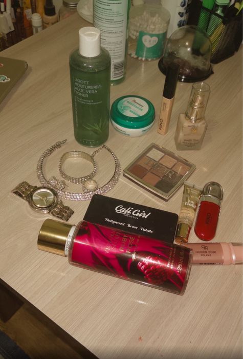 продам украшения и косметику использовали 1 раз