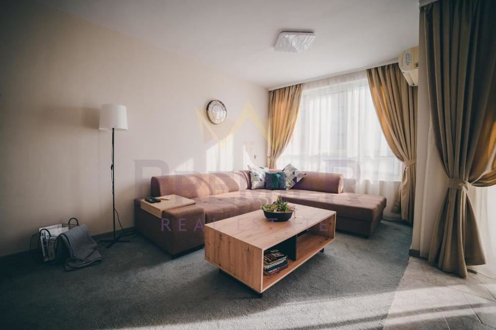 Дава се под наем Тристаен апартамент в Варна, Център - 90 кв.м за 765 € - Снимка #7