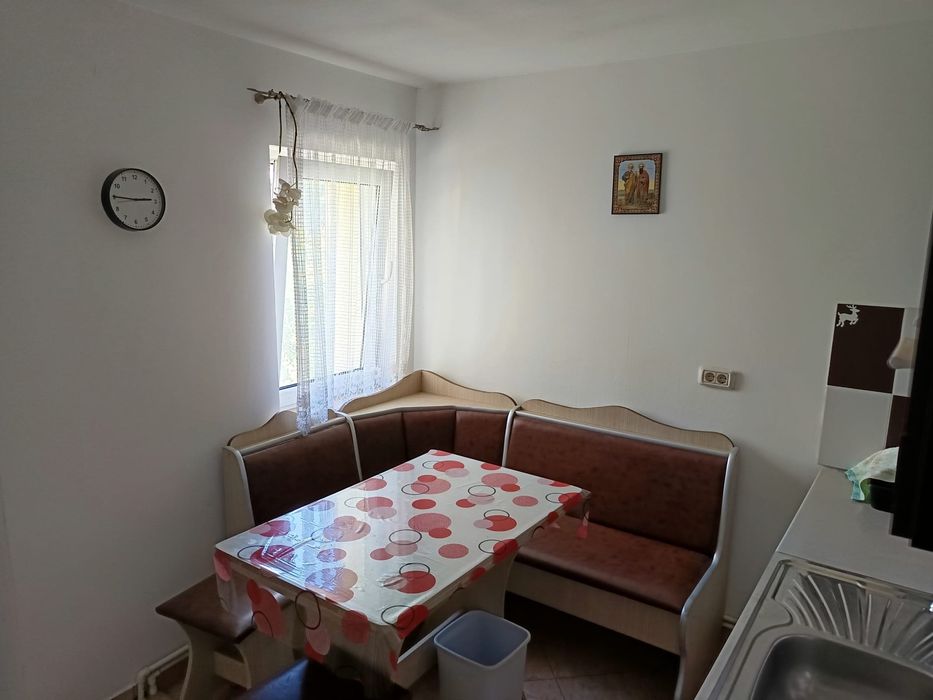 Garsoniera de închiriat