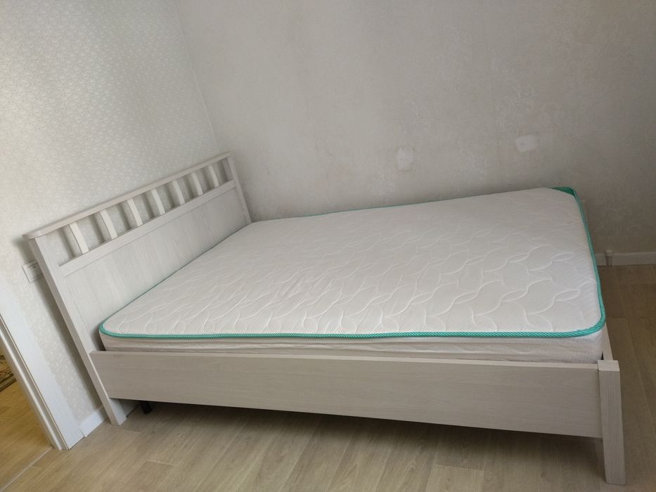 Продаётся кровать