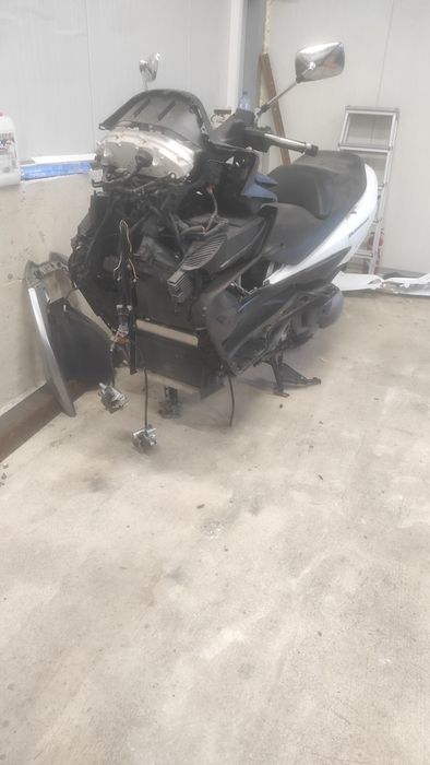 Suzuki Burgman 400 K7 на части