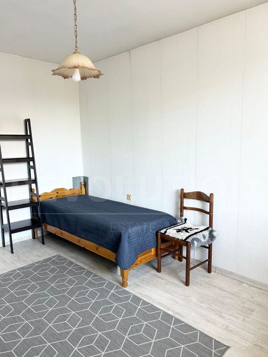 Тристаен апартамент в ж.к. Гео Милев