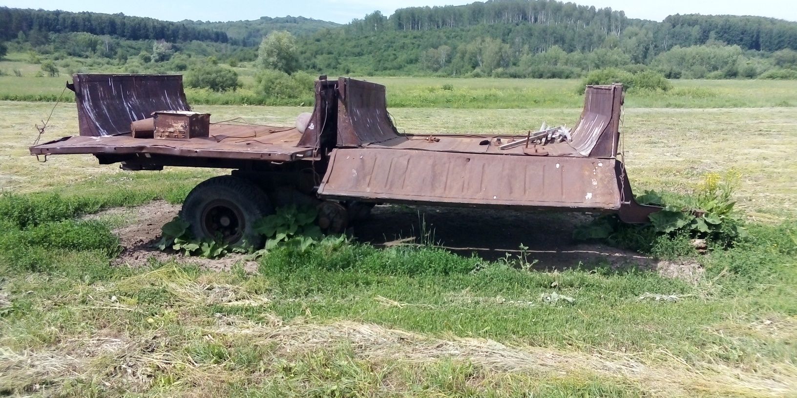 Прицеп тракторный птс-9