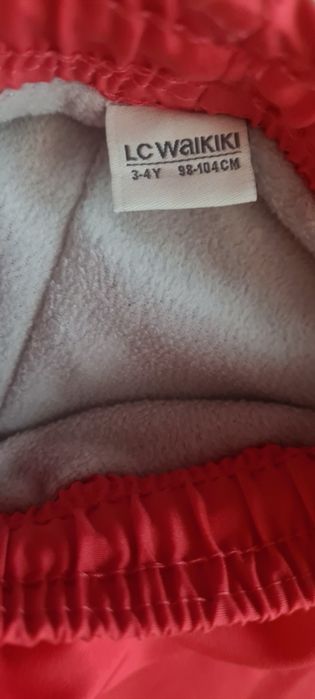 Pantaloni dublati cu Polar Lc waikiki masura 98/104 3/4 ani