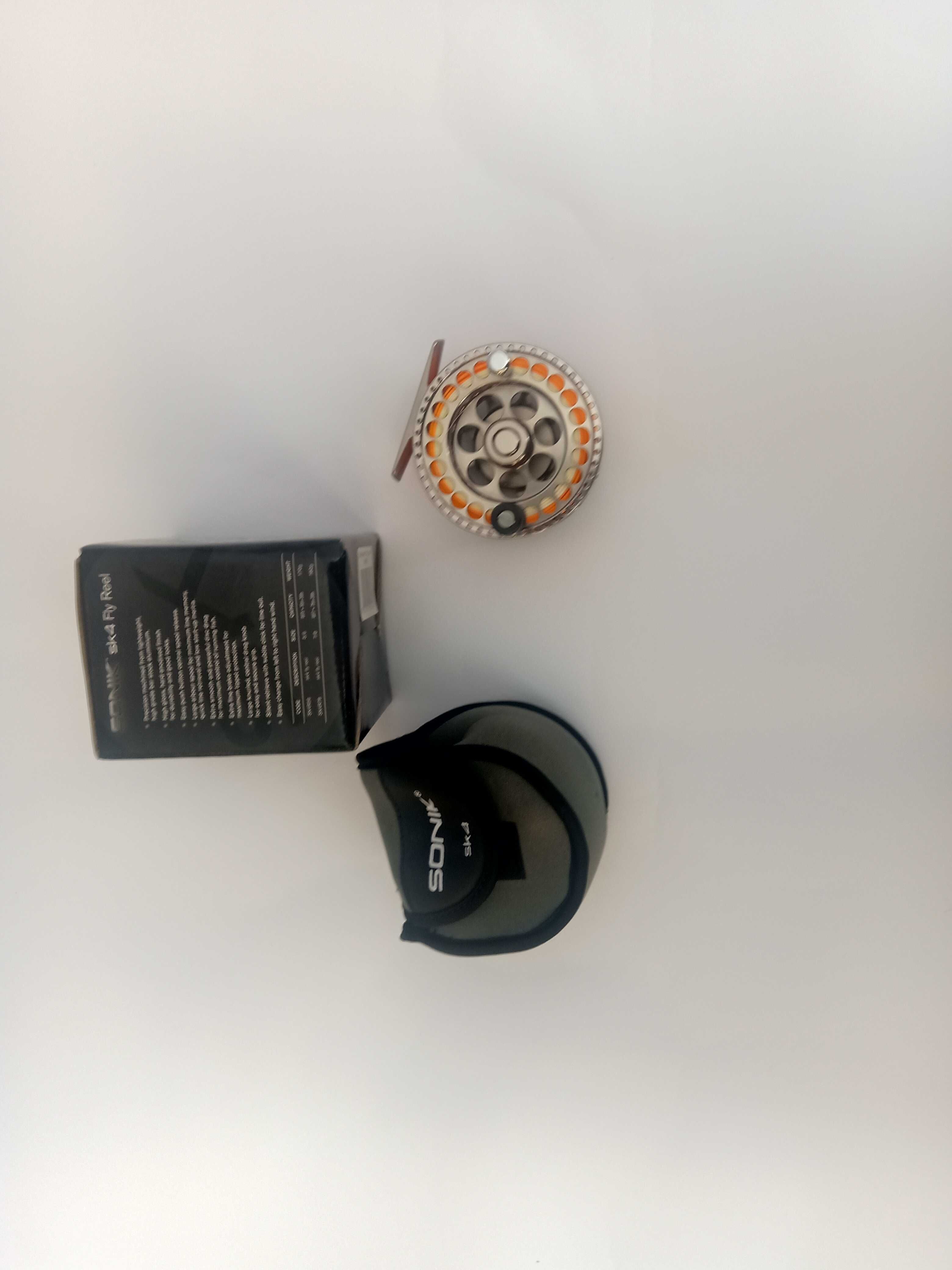 Продавам мухарска макара Sonik SK4