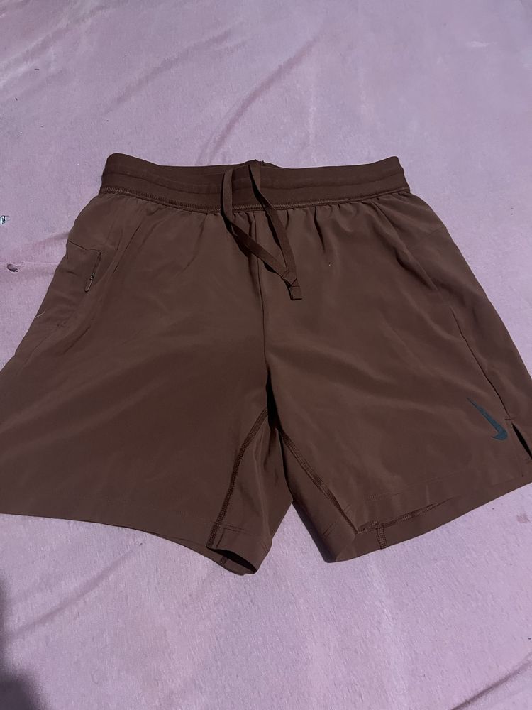 Чисто нови!!! Къси Гащи NIKE
