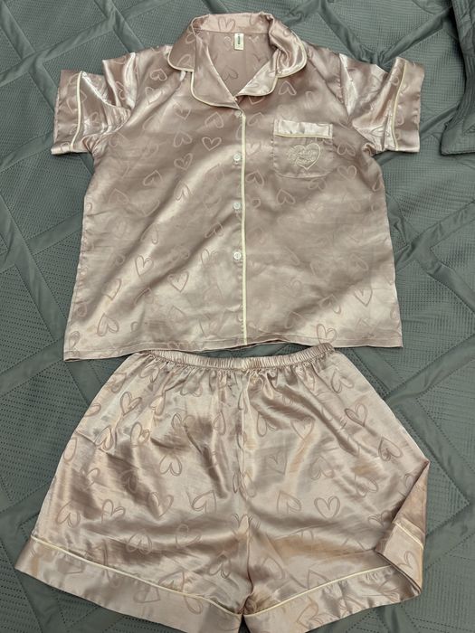 Продам пижаму шелк