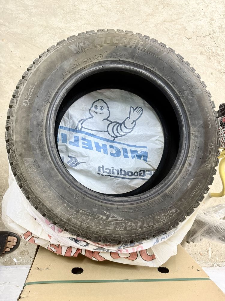 зимние шины Michelin x-Ice North шипы
