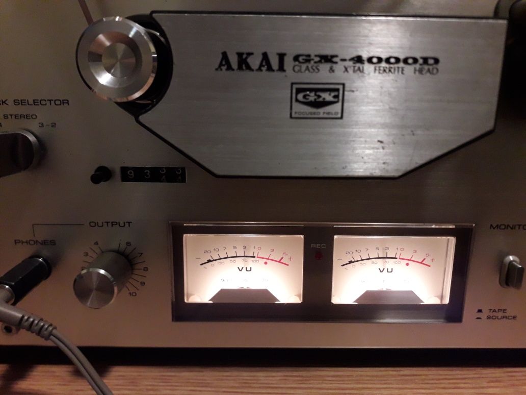 Akai GX 4000D magnetofon cu capac antipraf