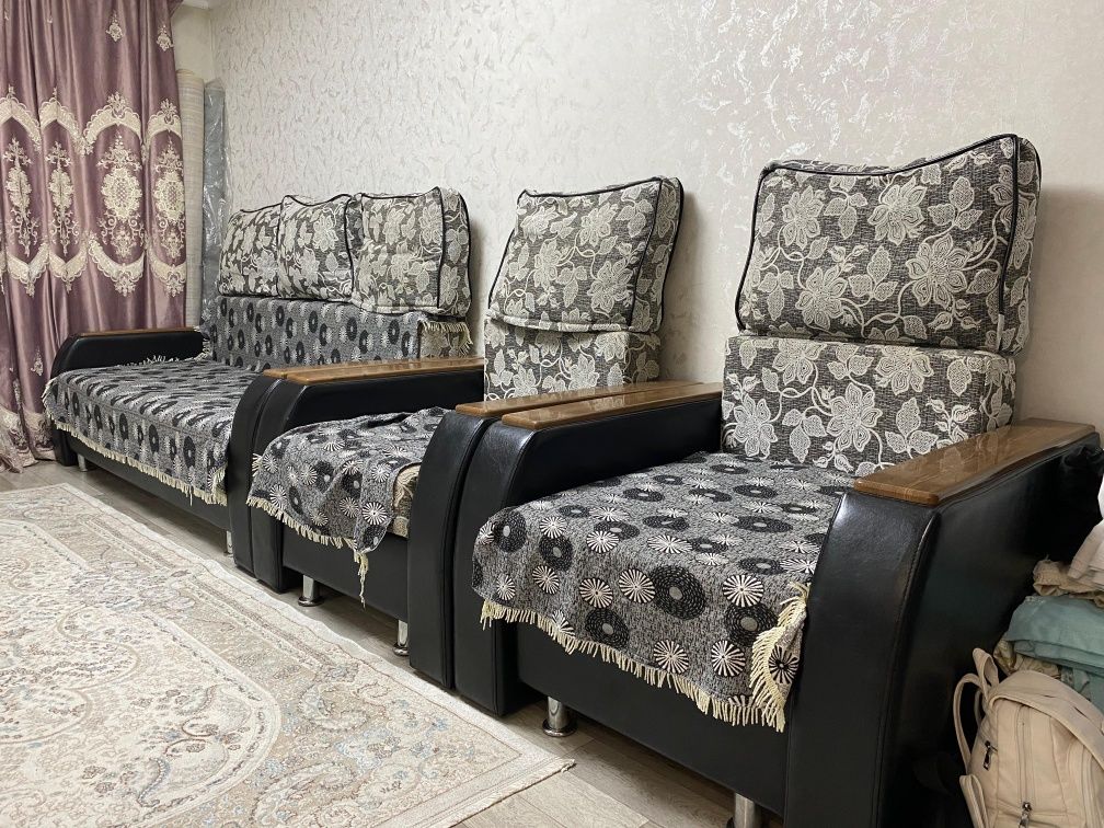 Продам диван в отличном состоянии