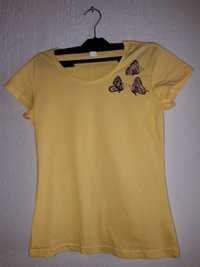 Бледо жълта тениска