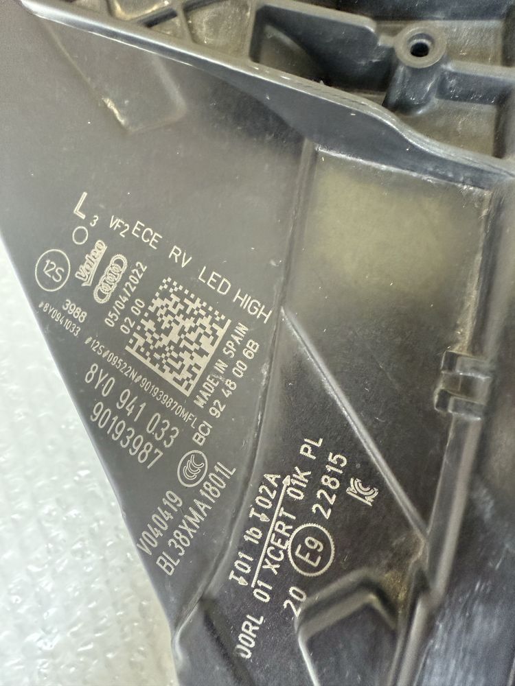 Фар десен Audi A3 S3 RS3 8Y Full LED Перфектен