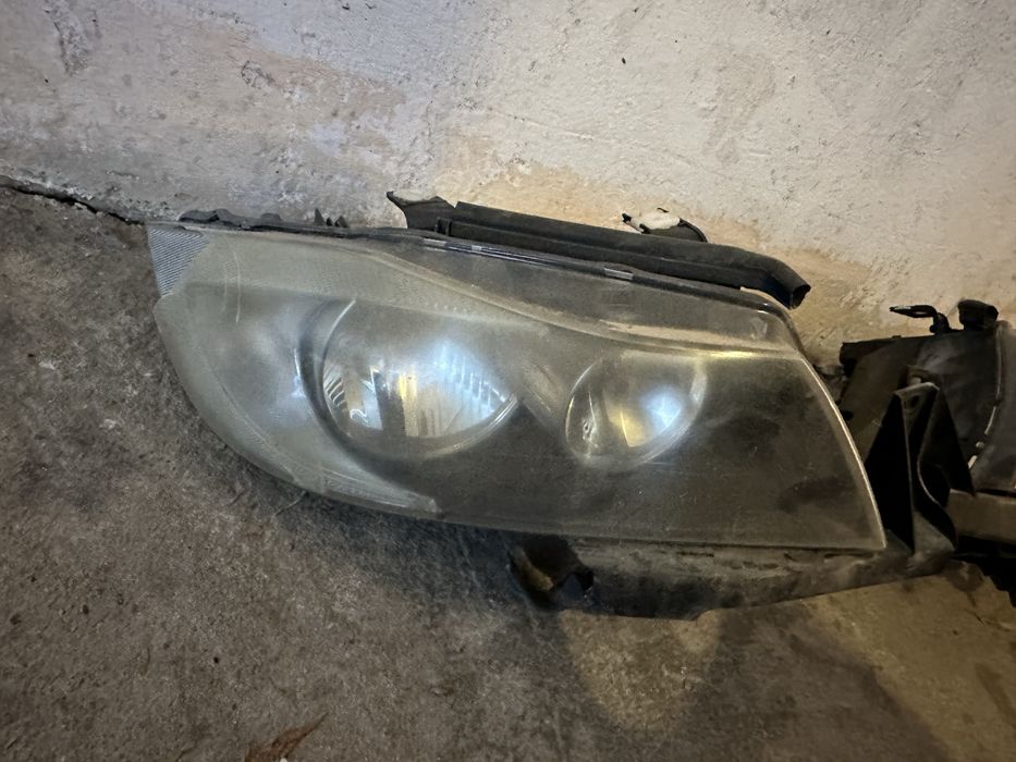 Фарове за бмв е90 е91 халоген bmw halogen farove