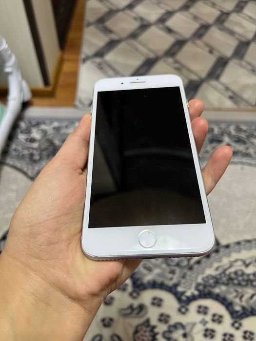 Iphone 8 Plus  64 gb  74% ёмкость