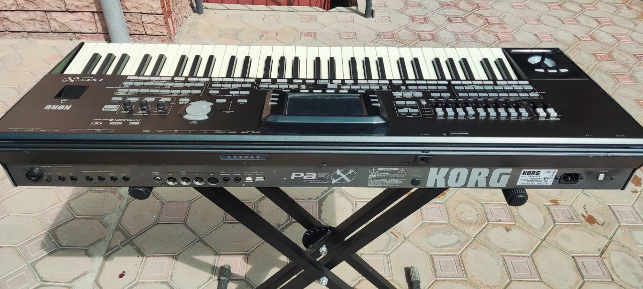Korg Pa3x sintezator holati a'lo darajada programma qilingan