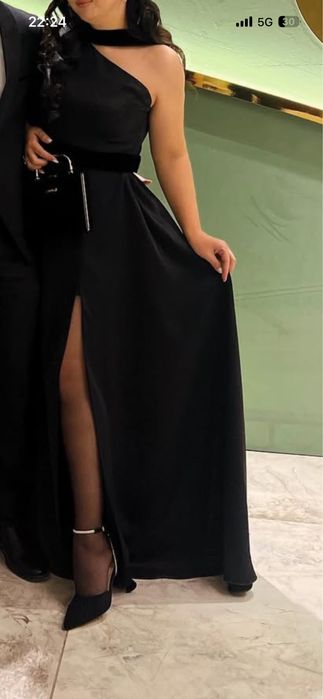 Платье вечернее.