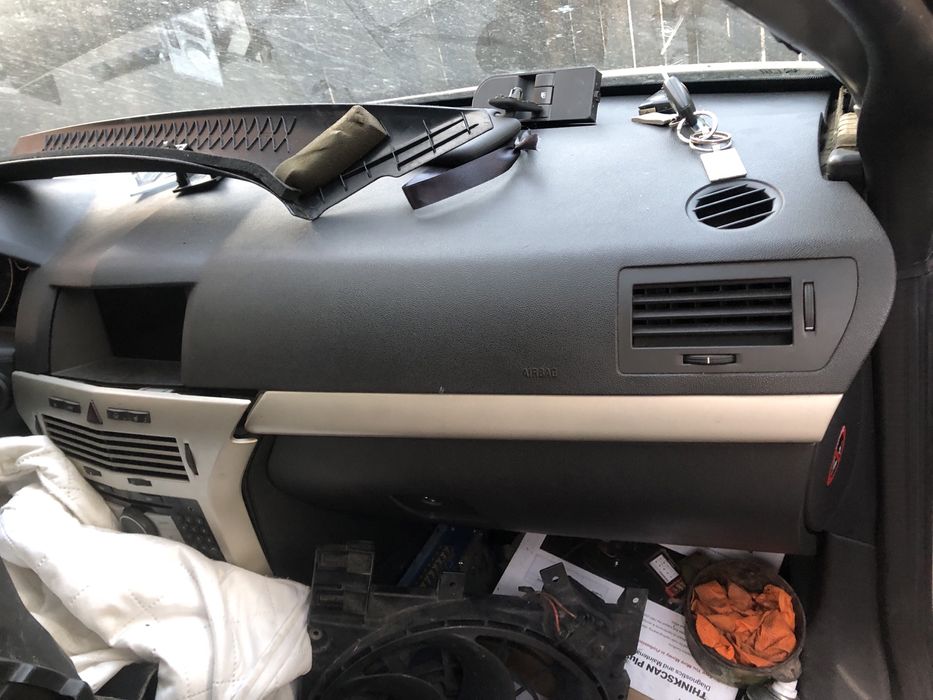 Plansa bord opel astra h